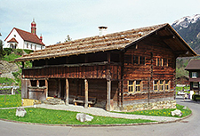 Geburtshaus des hl. Nikolaus von der Flüe, www.picswiss.ch, Hochgeladen von Magnus Manske - Wikimedia Commons