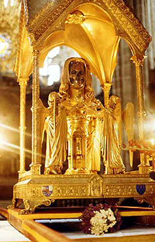 Reliquiar mit dem Haupt der hl. Maria Magdalena in der Basilika Saint Maximin de la Sainte Baume, www.sacred-destinations.com, Hochgeladen von Bocachete - Wikimedia Commons